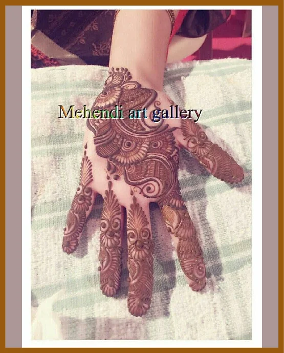 Spiral Curves In Modern Front Hand Mehndi Design
